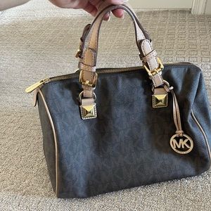 Michael Kors purse